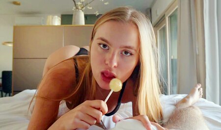 Чупа-чупс или член, даже не знаю что выбрать