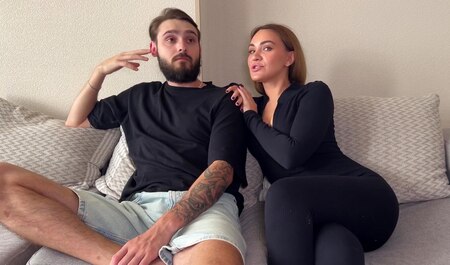 Горячая мачеха желает попробовать мой член...