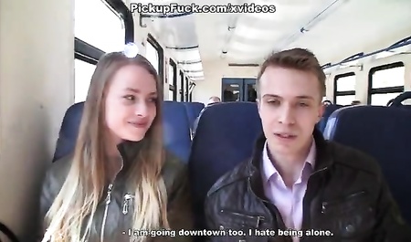 Порно видео парень поезде